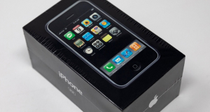 Нераспечатанный iPhone первого поколения продали за почти 40 000 долларов