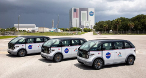 Какие машины будут отныне доставлять астронавтов на стартовую площадку? NASA впервые за 40 лет сменило транспорт (фото)