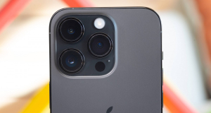 В какую камеру нужно смотреть, если вас фотографируют на iPhone?