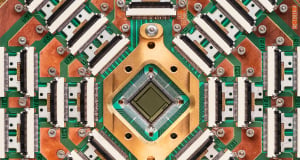 US scientists createсmicrochip for AI calculations performed at the speed of light
