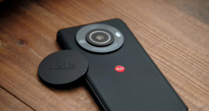 Leica представила мощный камерофон: Kакие у него особенности?