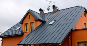 Metal roofs: What makes them a great choice for small homes?