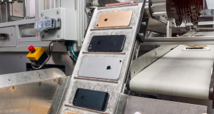 Instead of destroying nearly 100,000 old iPhones, Canadian company sold them in China