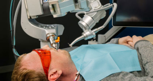 Robot dentist working with AI treats human teeth for first time (video)