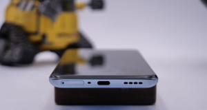 Named the main trend in the smartphone market in 2025
