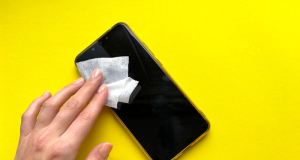 Wet wipes and other threats to your smartphone: How to avoid damaging your device
