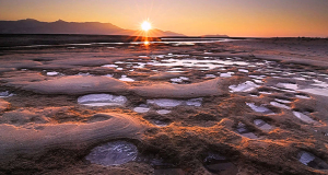 The mystery of Martian water: Scientists uncover an ancient water cycle