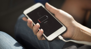 Is it safe to charge your smartphone to 100%?