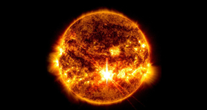 The Sun in turmoil: Strongest solar flare in a month threatens geomagnetic storms