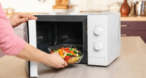 Scientists debunk microwave myths: Fact vs fiction