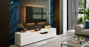 Direct sunlight can damage your TV: Why does this happen?
