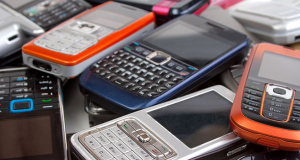 Are button phones making a comeback? Who uses them in 2026 and why